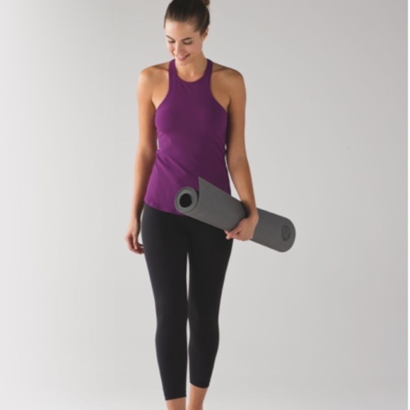 🔥$SALE$🔥 Lululemon Simply Bare Tank Aurora / Black - Picture 9 of 9